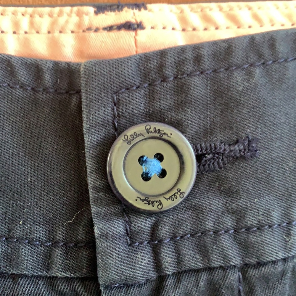 Lilly Pulitzer navy shorts in size 00 - Picture 4 of 6